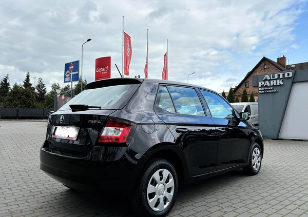 Skoda Fabia cena 39990 przebieg: 19300, rok produkcji 2017 z Czarnków małe 106